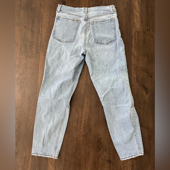Abercrombie High Rise Mom Jean - Picture 5 of 6